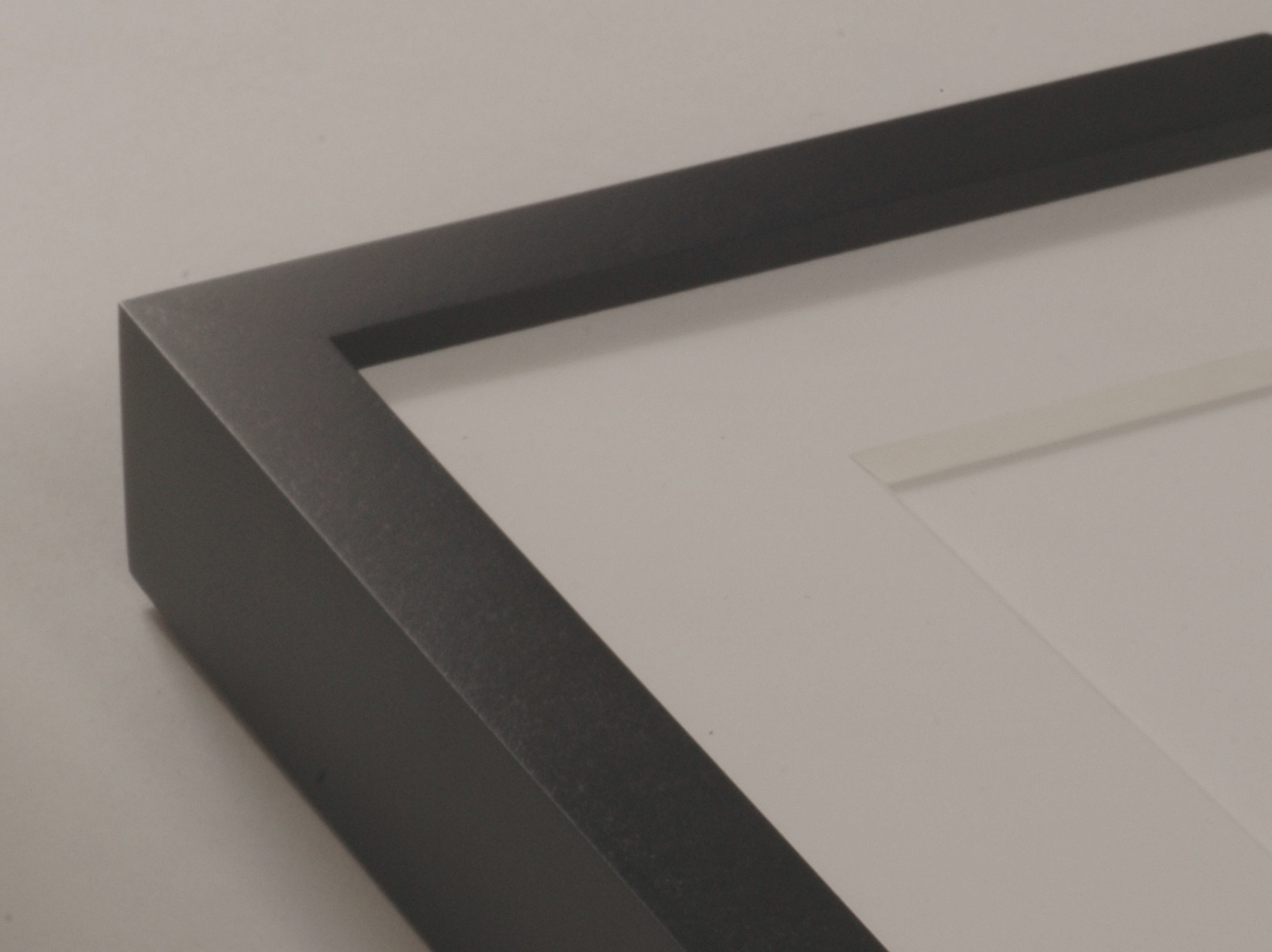 106MP14 - Version 2 Profile: 106
Finish: 14 charcoal
